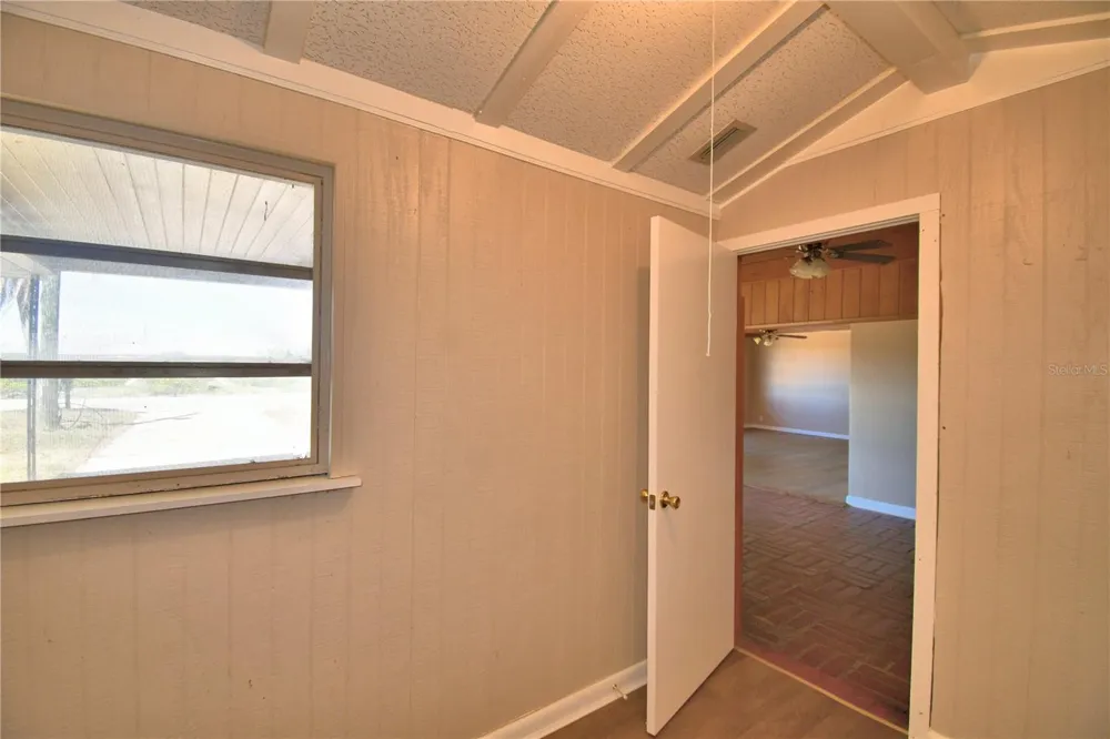 352 E HWY 630 E Frostproof, FL 33843