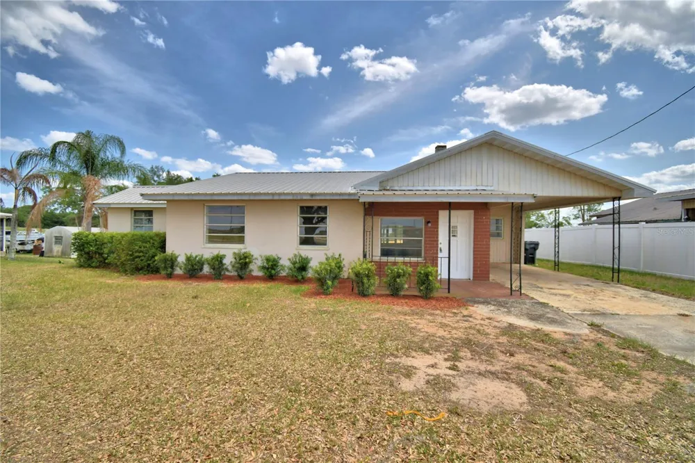 352 E HWY 630 E Frostproof, FL 33843