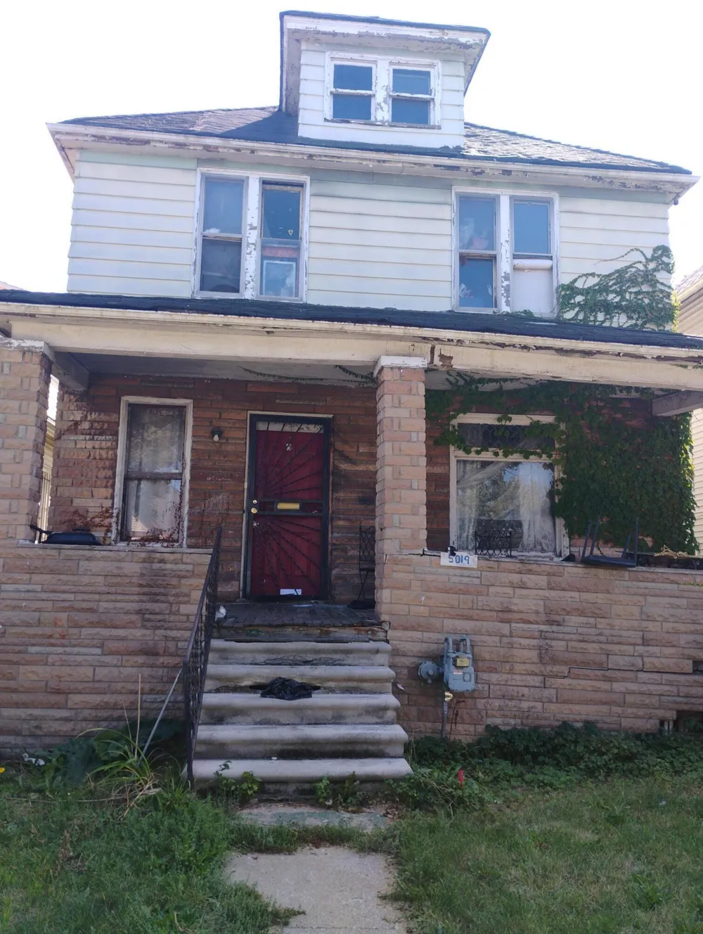 5019 Larchmont Detroit, MI 48204