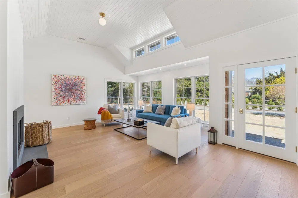 25 Lamb Avenue Quogue, NY 11959