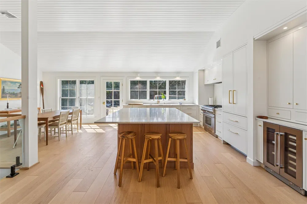 25 Lamb Avenue Quogue, NY 11959