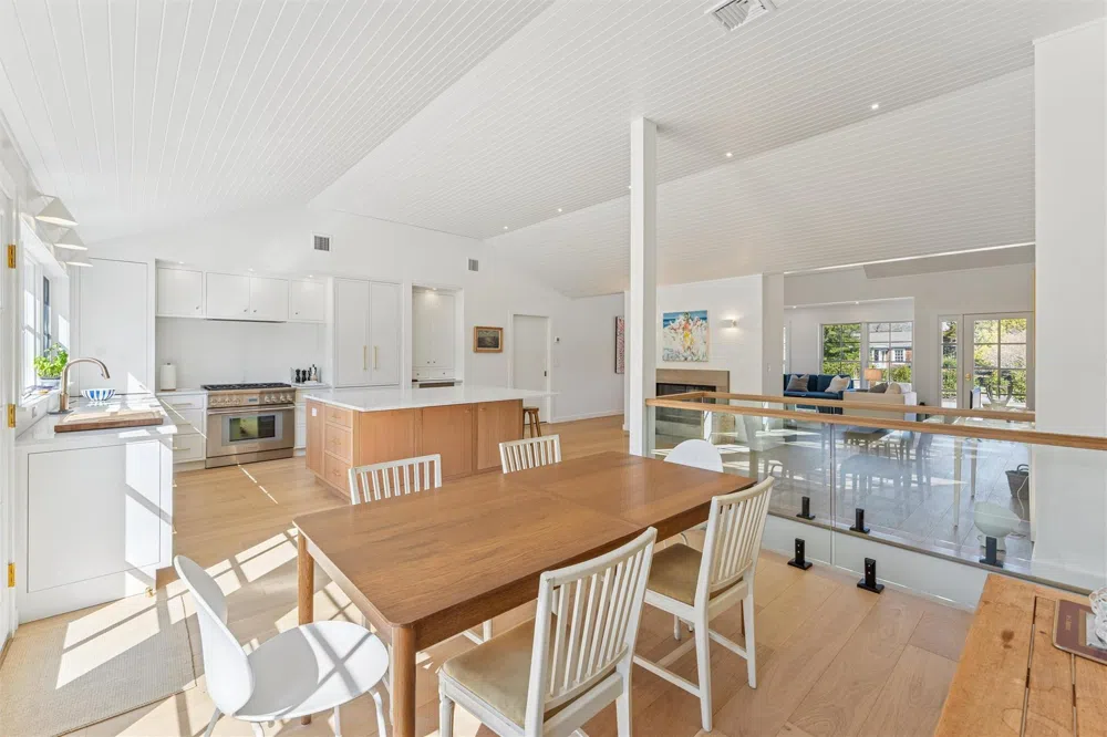 25 Lamb Avenue Quogue, NY 11959