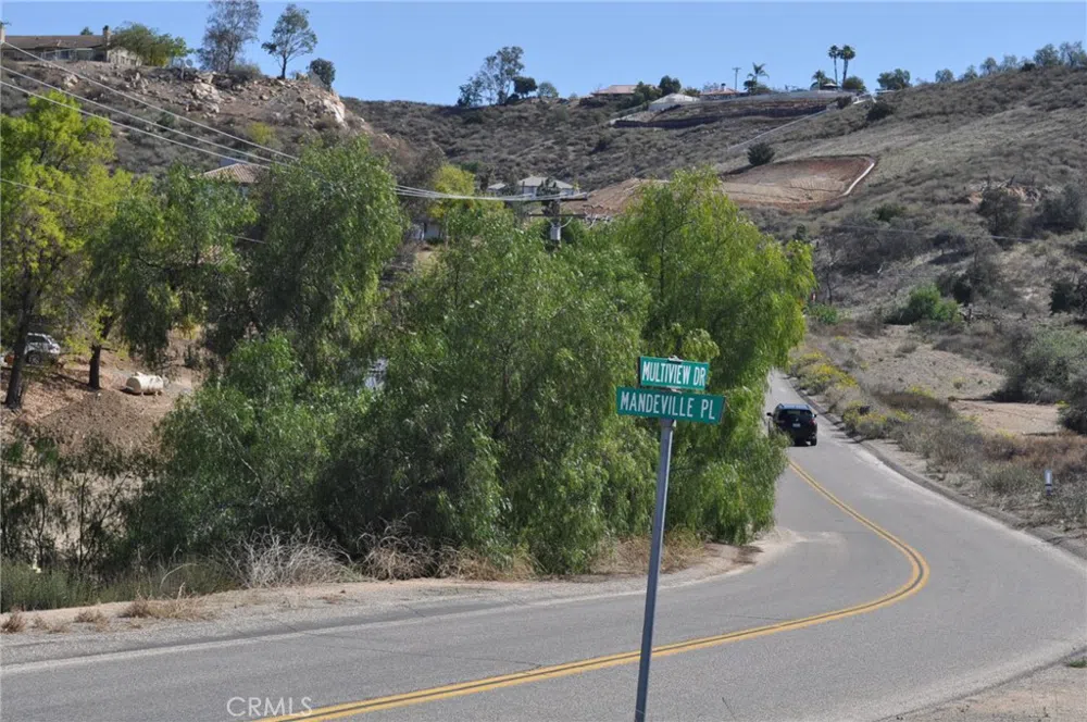 Mandeville Dr Lake Mathews, CA 92570