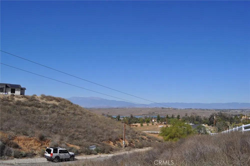 Mandeville Dr Lake Mathews, CA 92570