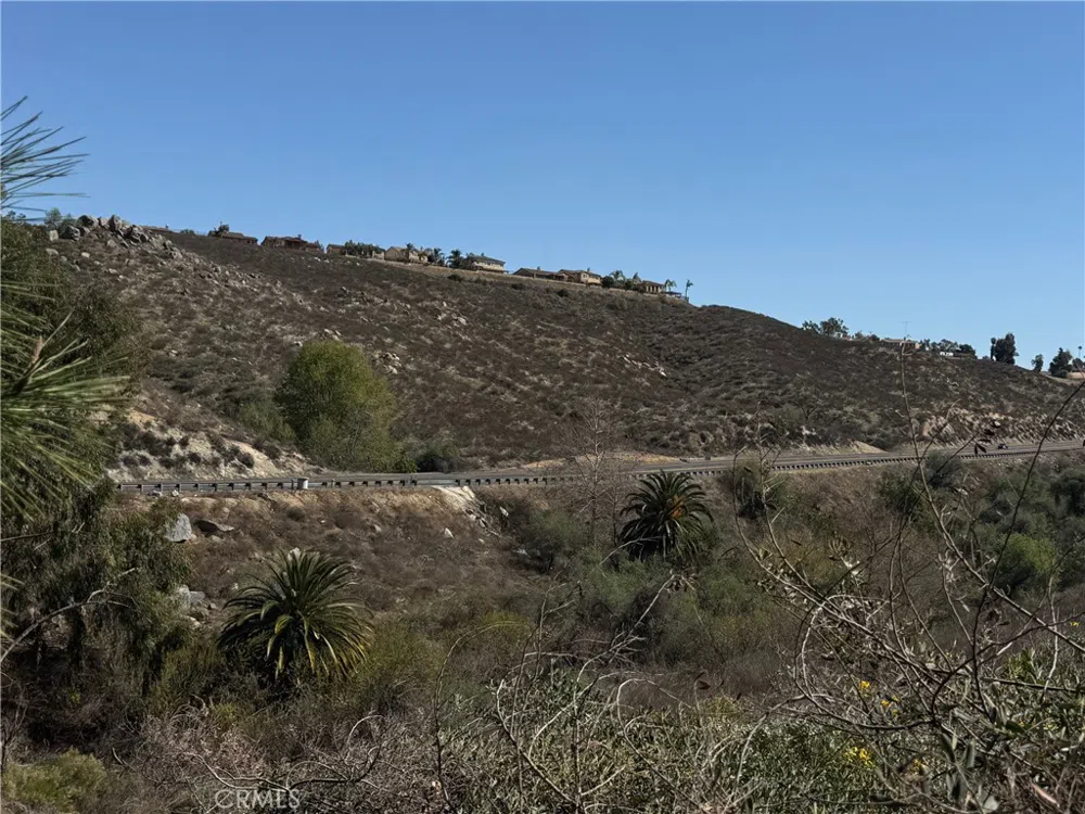 La Sierra Avenue Riverside, CA 92503
