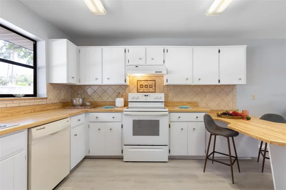 2260 JOHN ANDERSON DRIVE Ormond Beach, FL 32176