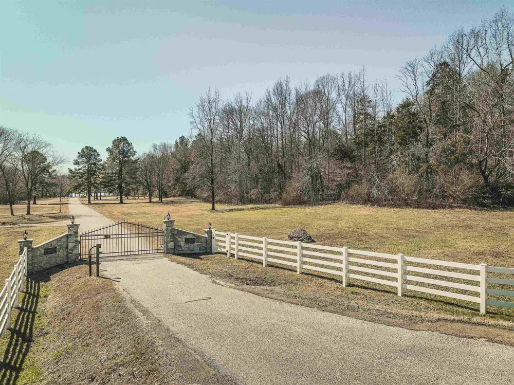 0 Featherfoot PKWY LP Parsons, TN 38363