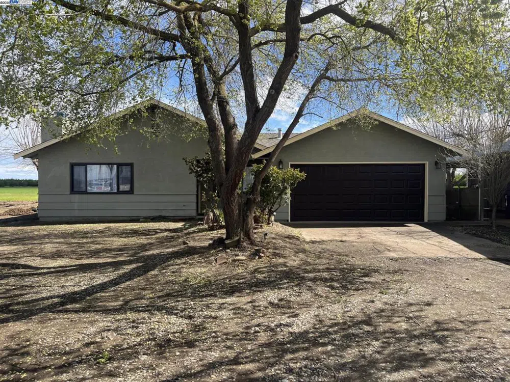 1290 Orange Ave Patterson, CA 95363