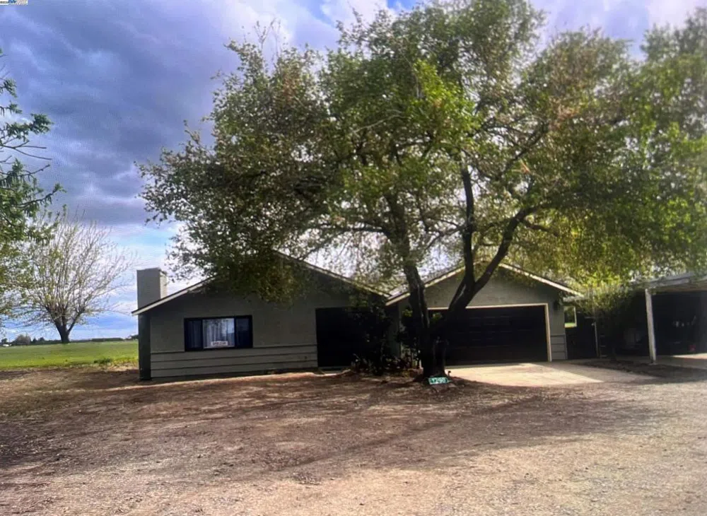 1290 Orange Ave Patterson, CA 95363