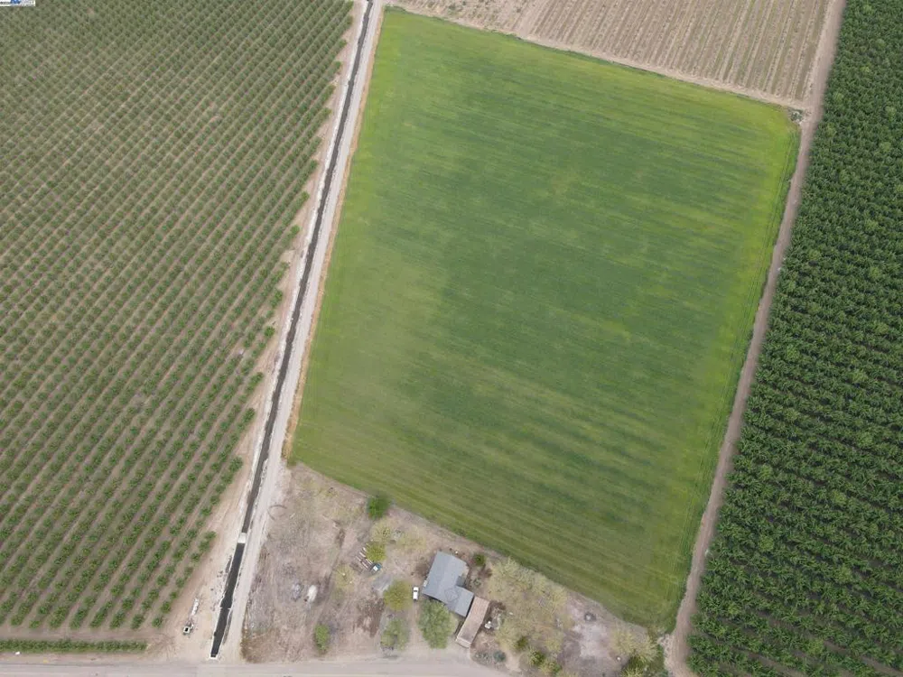 1290 Orange Ave Patterson, CA 95363