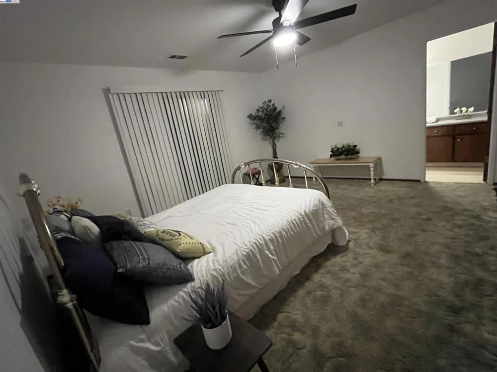 1290 Orange Ave Patterson, CA 95363