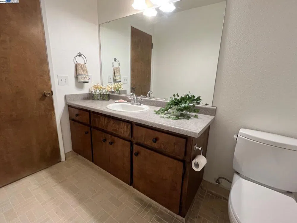 1290 Orange Ave Patterson, CA 95363