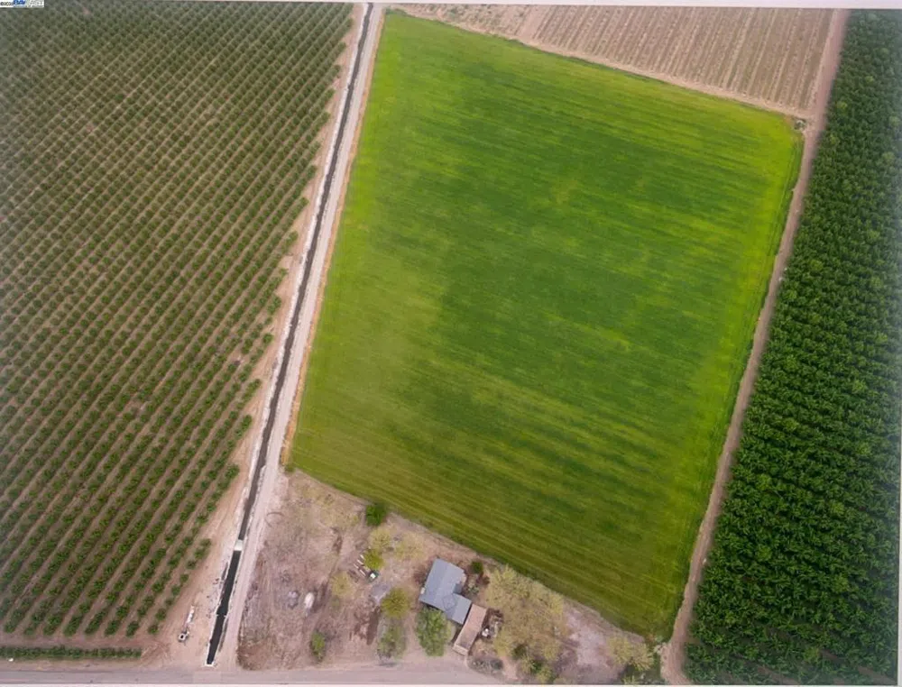1290 Orange Ave Patterson, CA 95363