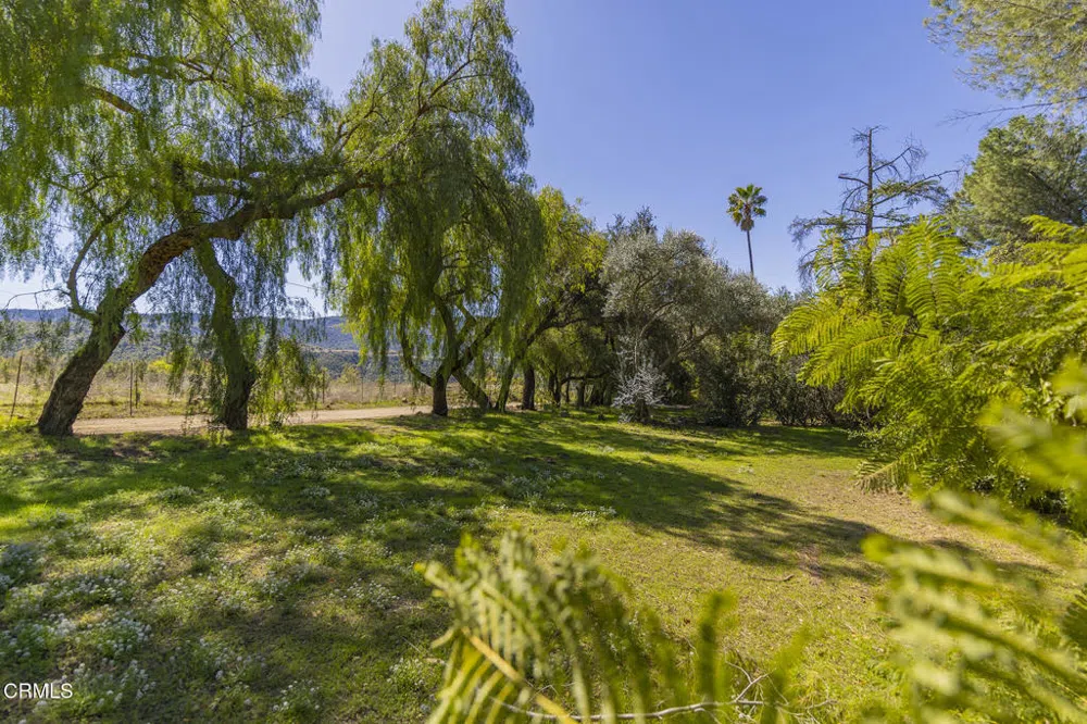 1320 McAndrew Road Ojai, CA 93023