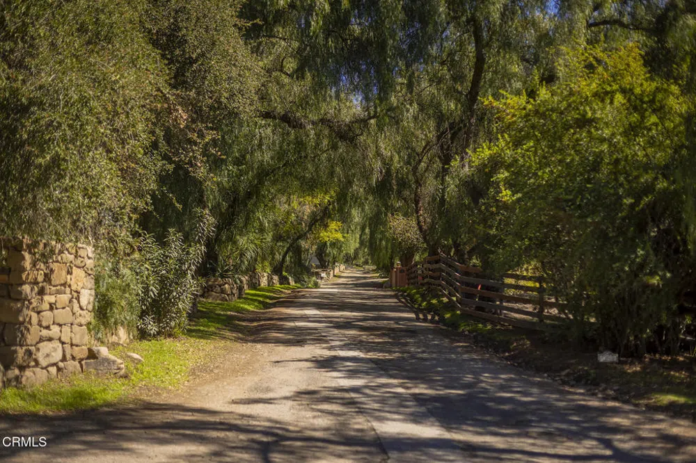 1320 McAndrew Road Ojai, CA 93023