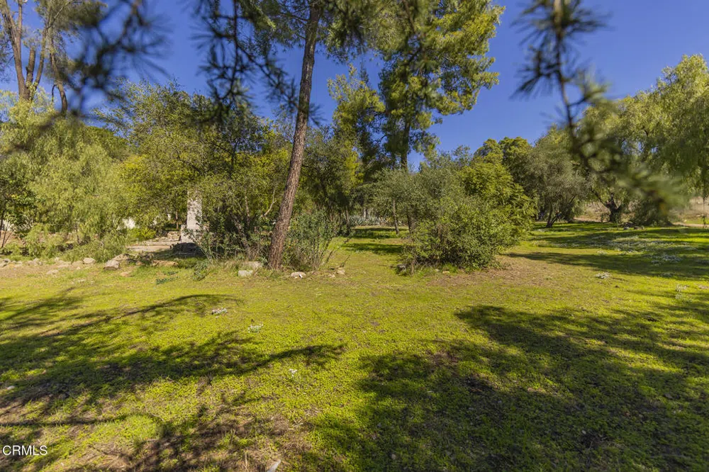 1320 McAndrew Road Ojai, CA 93023