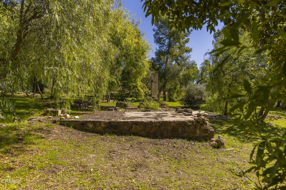1320 McAndrew Road Ojai, CA 93023