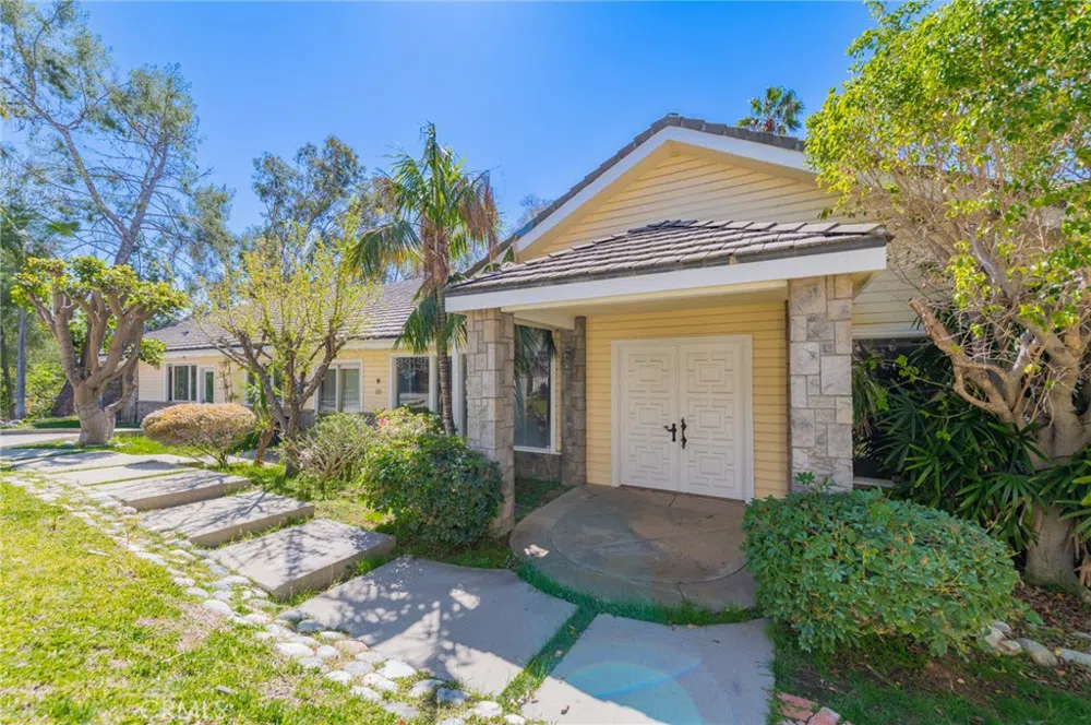 439 Deodar Lane Bradbury, CA 91008