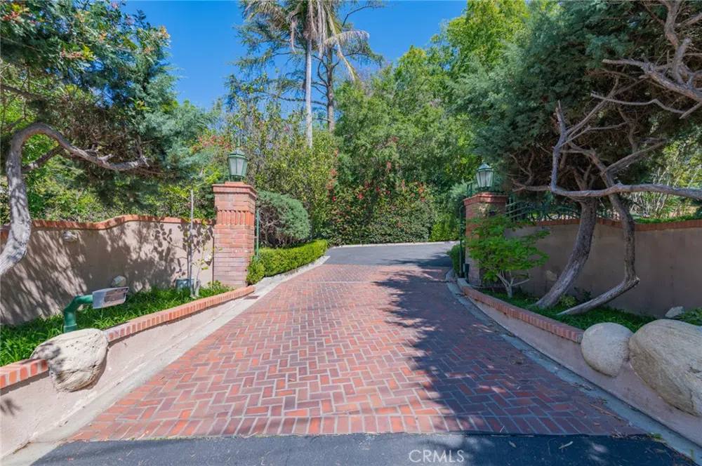 439 Deodar Lane Bradbury, CA 91008