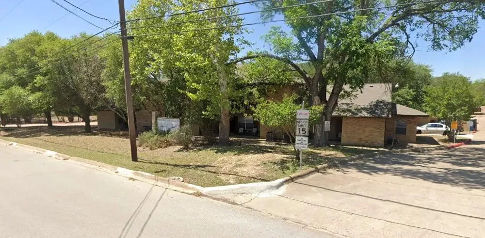 515 Roy St Kerrville, TX 78028