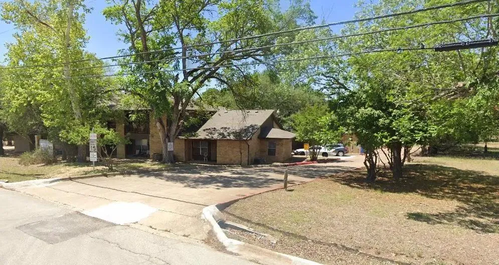 515 Roy St Kerrville, TX 78028