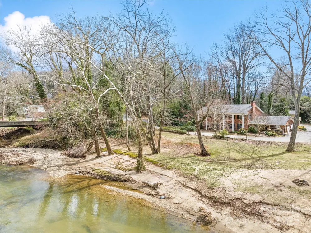 21 Riverbend Road Canton, NC 28716