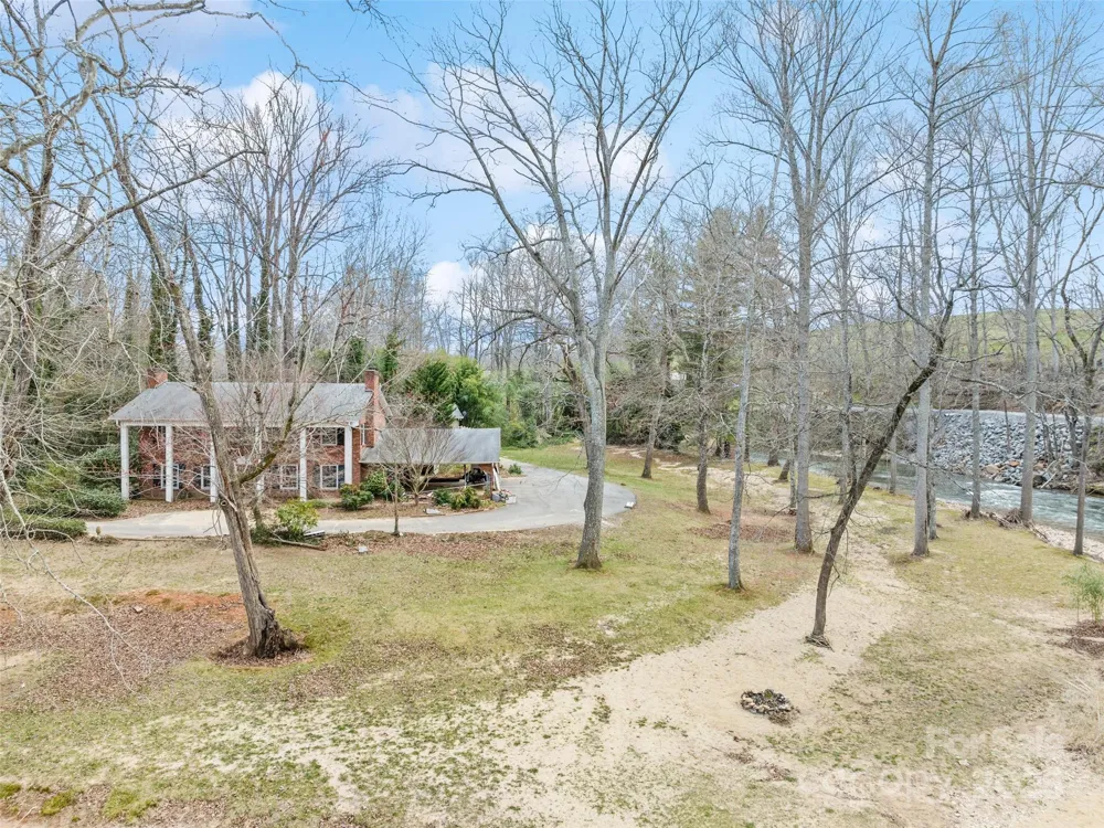21 Riverbend Road Canton, NC 28716