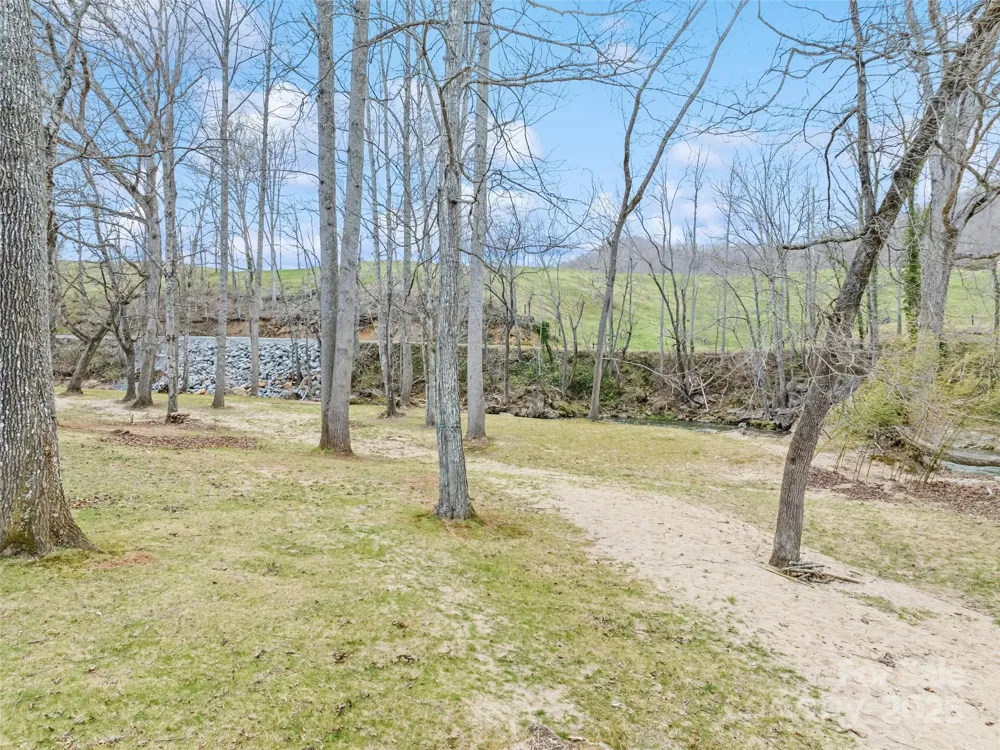 21 Riverbend Road Canton, NC 28716
