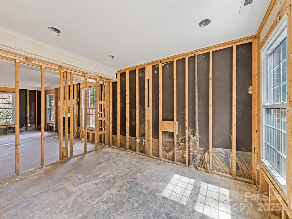 21 Riverbend Road Canton, NC 28716