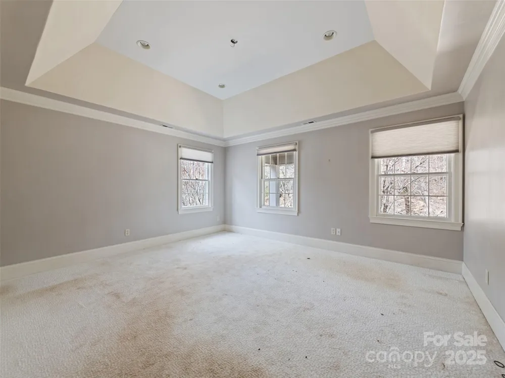 21 Riverbend Road Canton, NC 28716