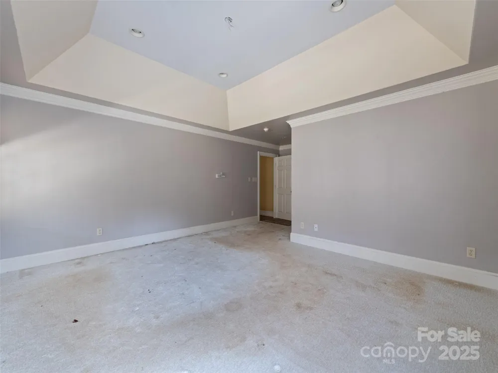 21 Riverbend Road Canton, NC 28716