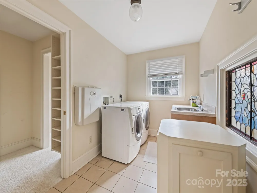 21 Riverbend Road Canton, NC 28716