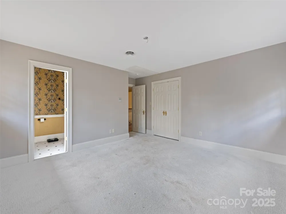 21 Riverbend Road Canton, NC 28716