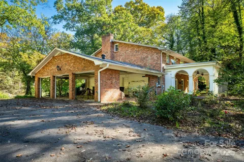 21 Riverbend Road