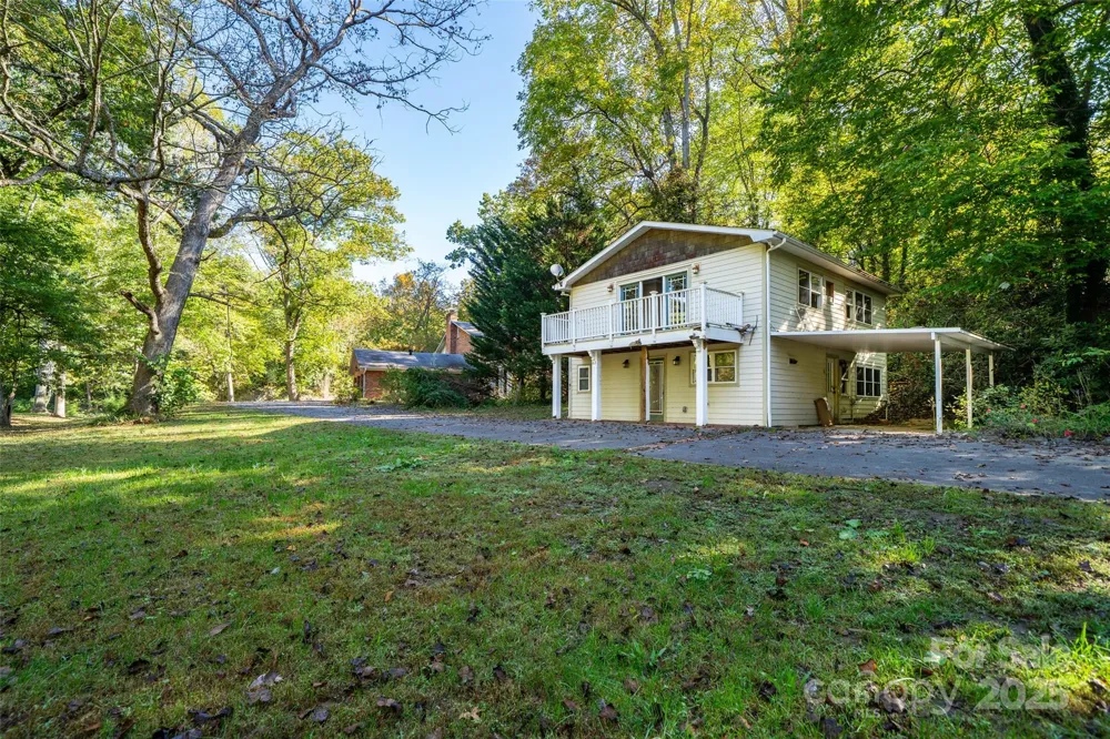 21 Riverbend Road Canton, NC 28716