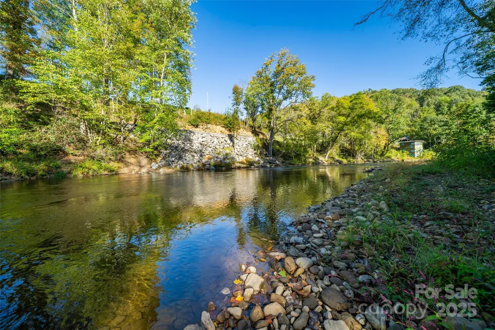 21 Riverbend Road Canton, NC 28716