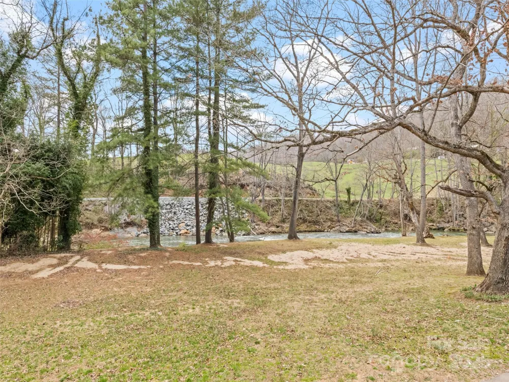 61 Riverbend Road Canton, NC 28716