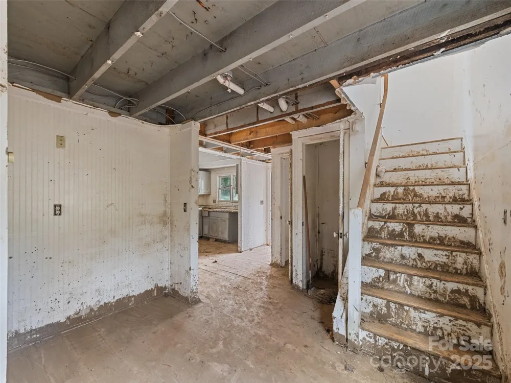 61 Riverbend Road Canton, NC 28716