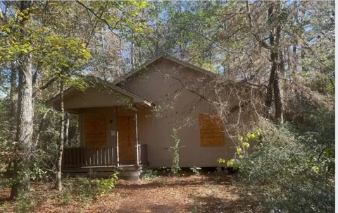 384 Sandy Lane