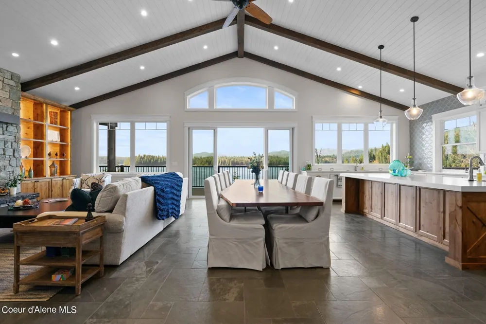 8491 Mckinley Lane Hayden, ID 83835