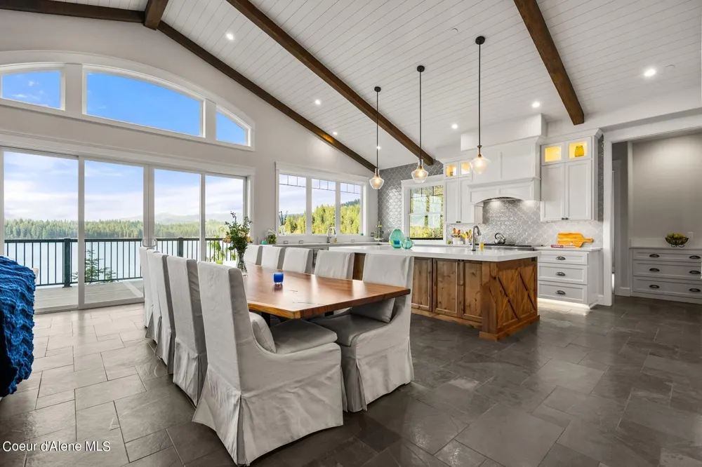 8491 Mckinley Lane Hayden, ID 83835