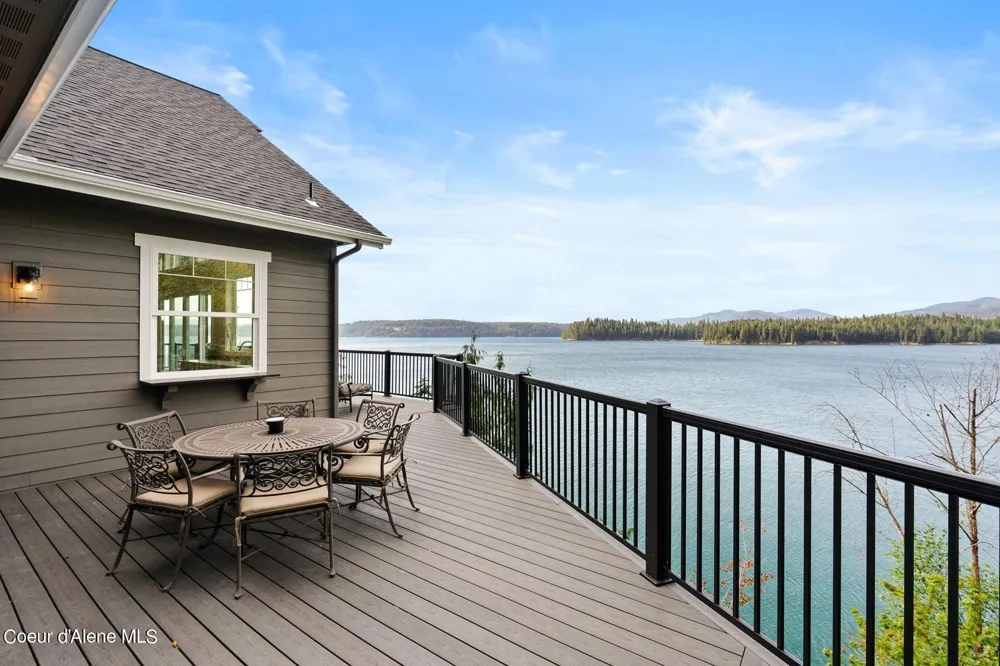 8491 Mckinley Lane Hayden, ID 83835