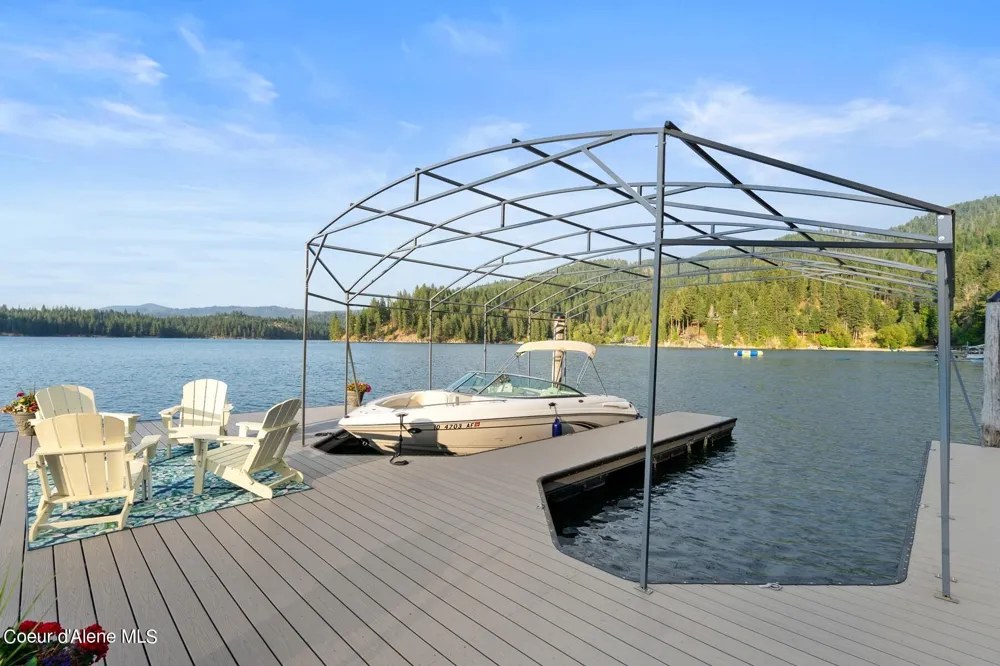 8491 Mckinley Lane Hayden, ID 83835