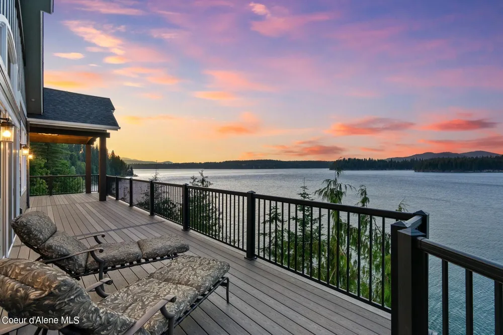 8491 Mckinley Lane Hayden, ID 83835