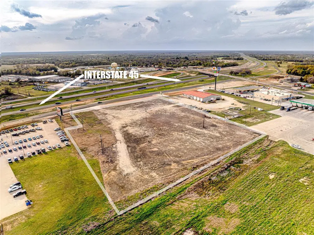 350 Interstate 45 E Fairfield, TX 75840