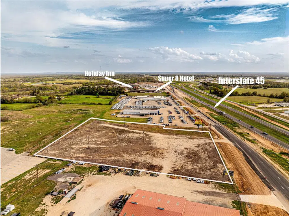 350 Interstate 45 E Fairfield, TX 75840