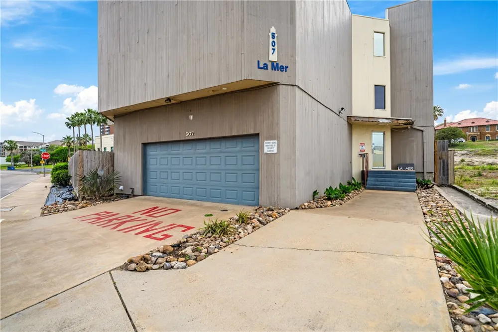 520 S Chaparral Street #1 Corpus Christi, TX 78401