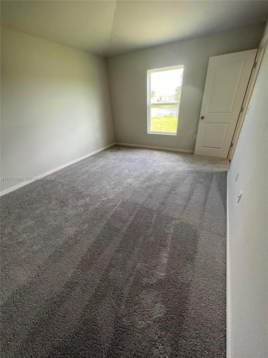 9084 Aegean Cir Lehigh Acres, FL 33936