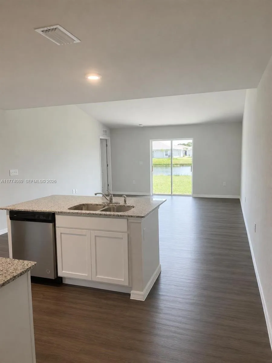9084 Aegean Cir Lehigh Acres, FL 33936