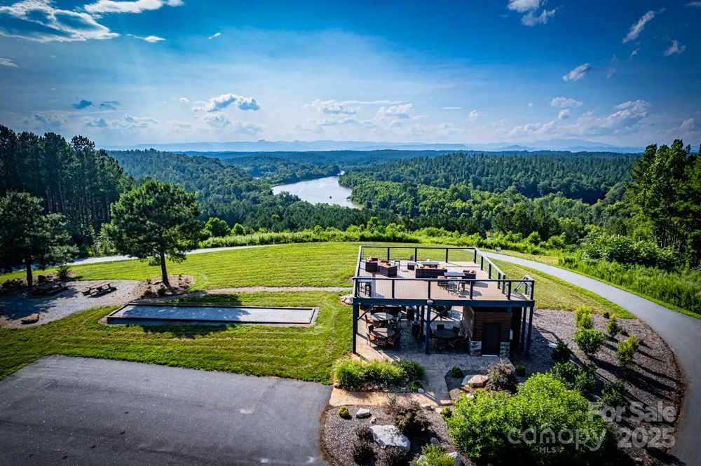 103 W Shortoff Trail NW #113 Valdese, NC 28690